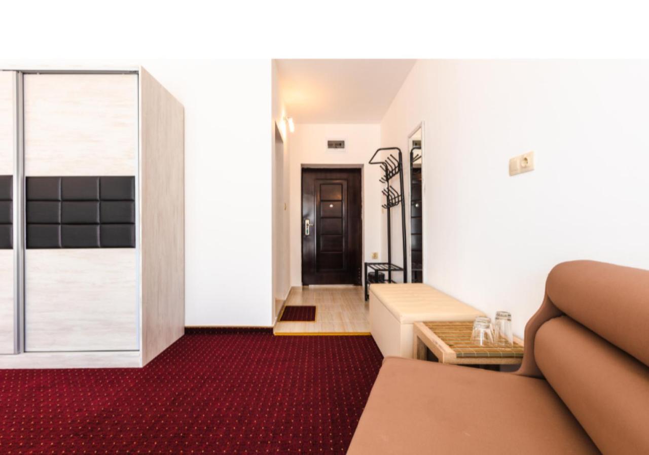 Guest House Theona Obzor Exterior photo